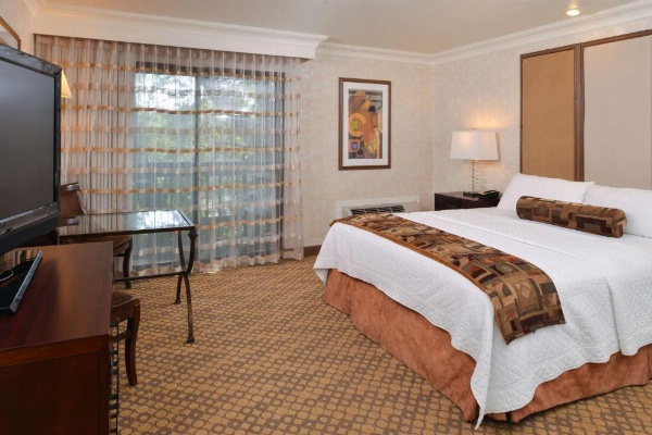 Best Western Corte Madera Inn image 30
